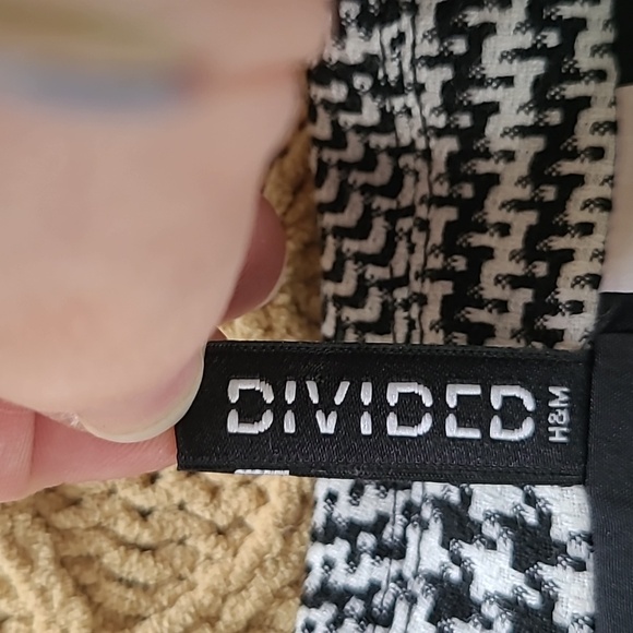 H&M Black and White Oversized Houndstooth Plaid Blazer - Size 8 - Picture 8 of 10